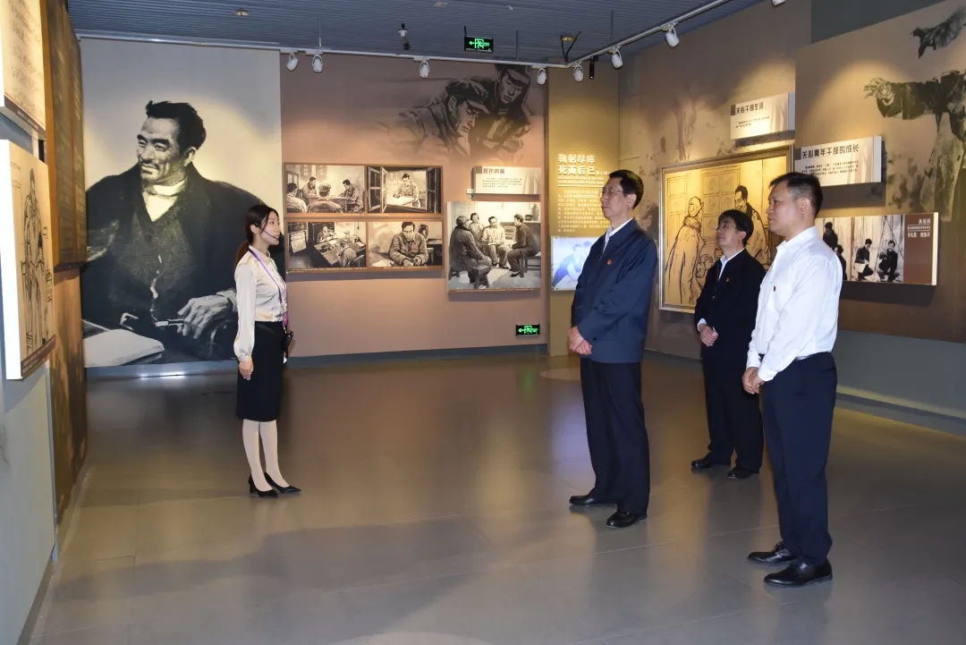 ���������m���W���{�Еr���{���������к�P��ԣ������ �^���V���z�칤�����|���l(f��)չ��ƪ��